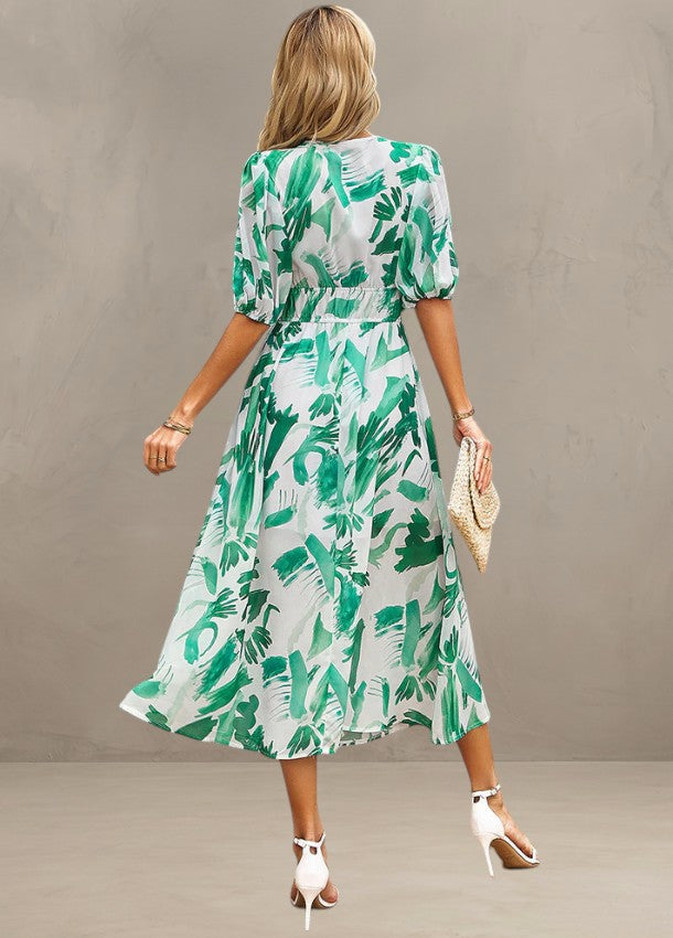 ASTELLA | FLATTERING FLORAL MIDI DRESS