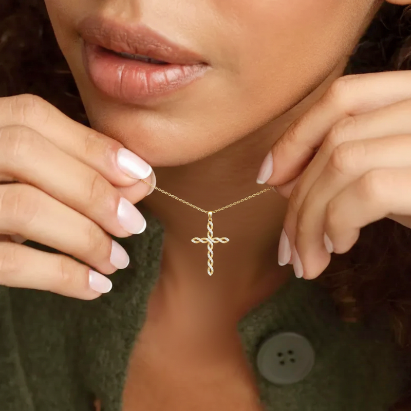 ELARA | TWISTED CROSS NECKLACE