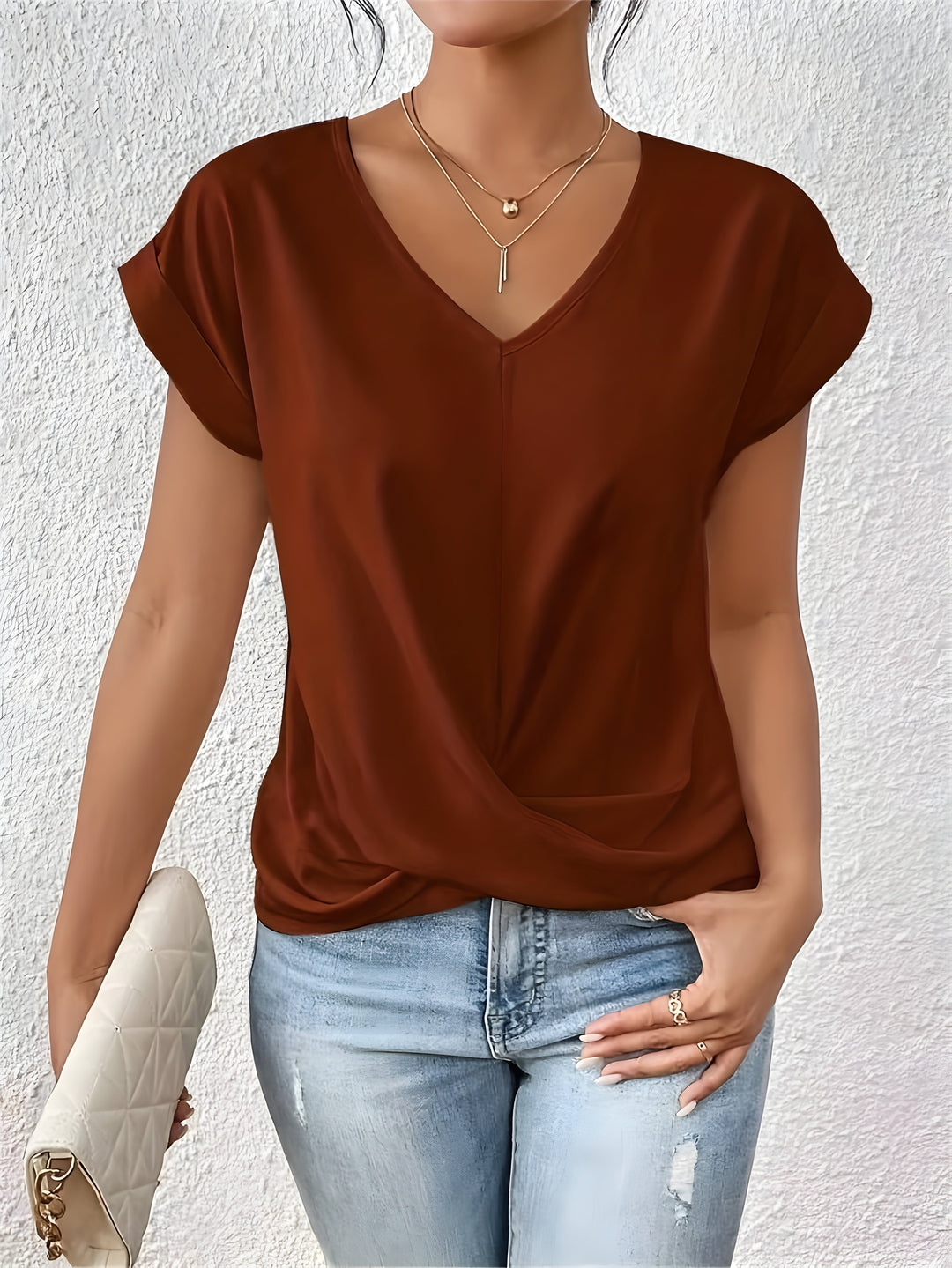 MAYA – V-NECK TOP WITH TWIST DETAIL