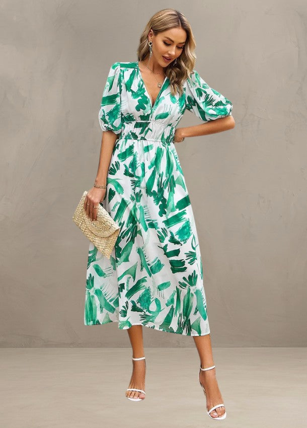 ASTELLA | FLATTERING FLORAL MIDI DRESS