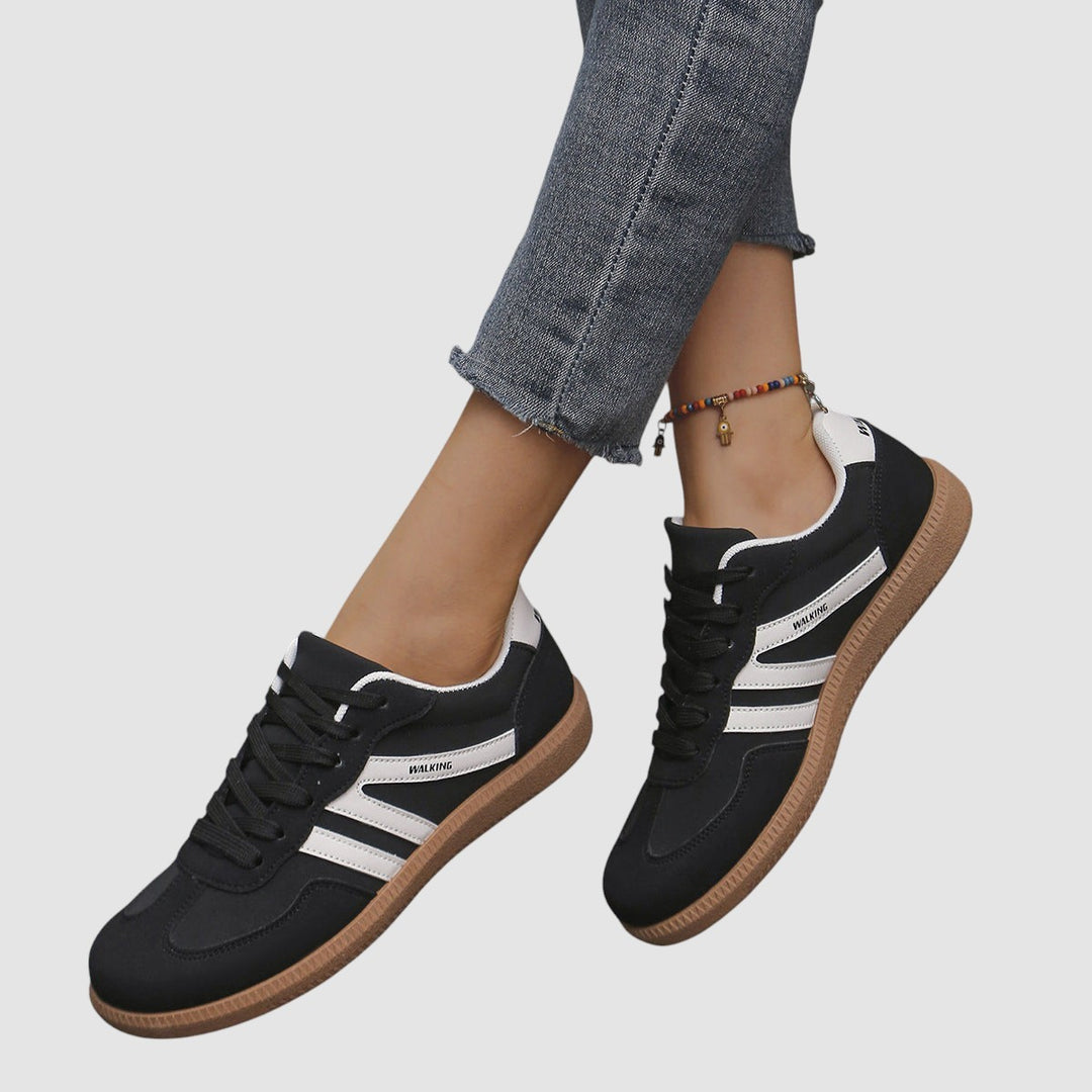 DELIZA | ORTHOPAEDIC TRAINERS
