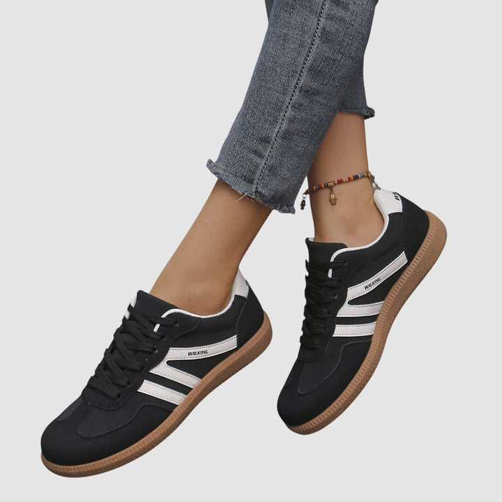 DELIZA | ORTHOPAEDIC TRAINERS