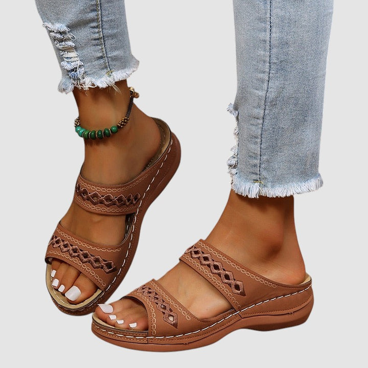 NELL | PADDED ORTHOPAEDIC SANDALS