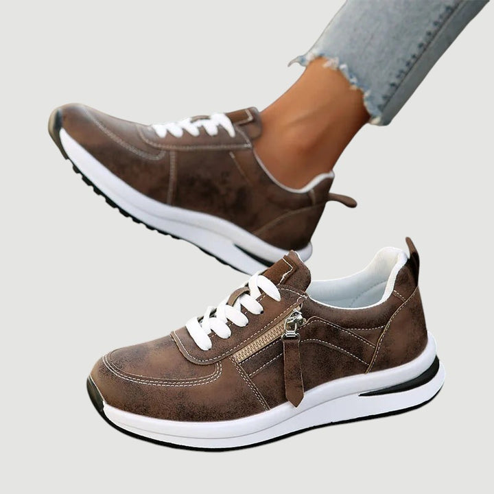 SOLA | ORTHOPAEDIC TRAINERS