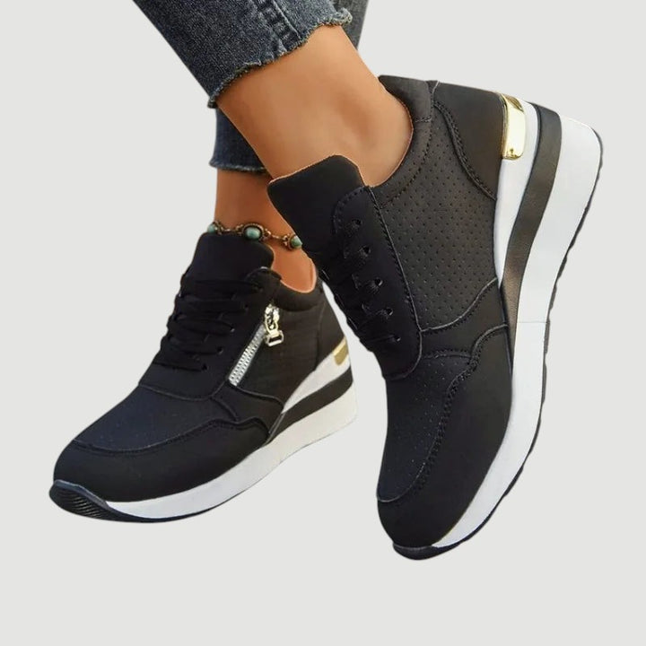 SOLEIL | ORTHOPAEDIC TRAINERS