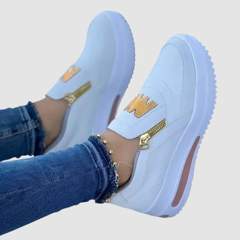 MIKAYLA | ORTHOPAEDIC TRAINERS
