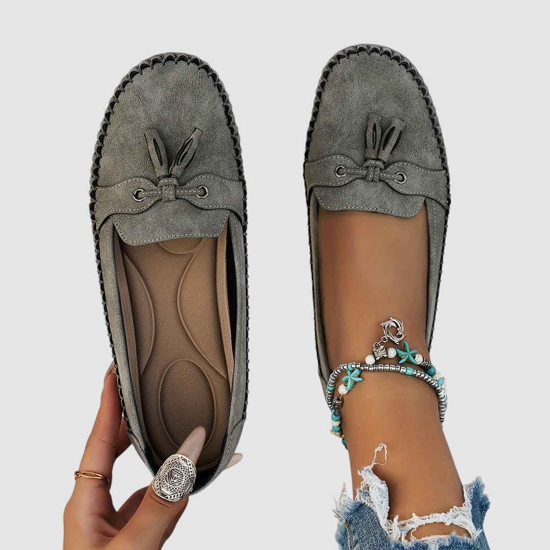 NATALIE | CLASSIC LOAFERS WITH TASSEL DETAIL