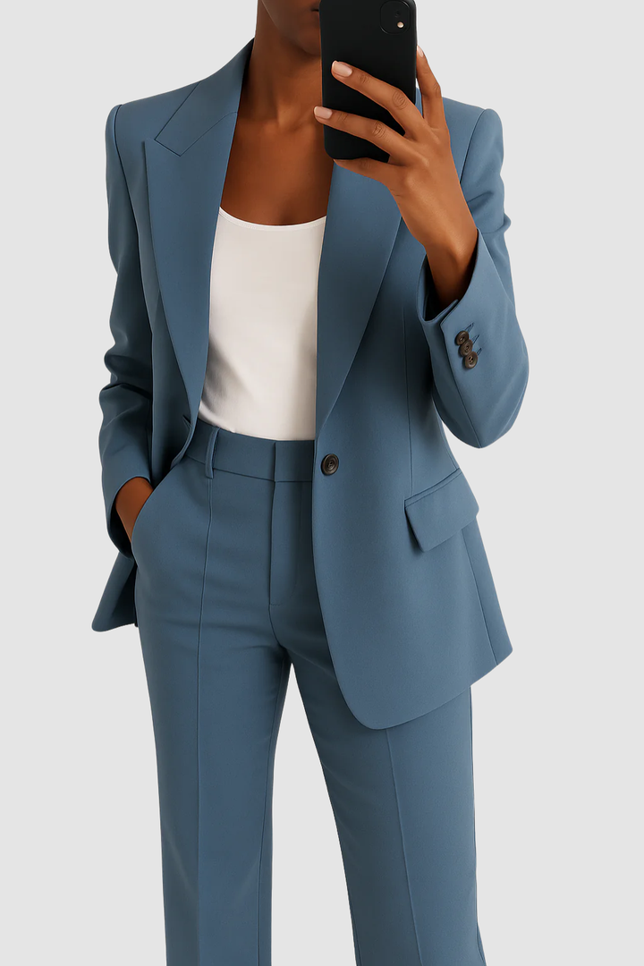 ZAYA RAVEN | TAILORED SUIT FOR ELEGANCE