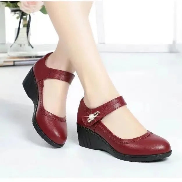 OLIVIA | STRAP MID HEEL SHOES