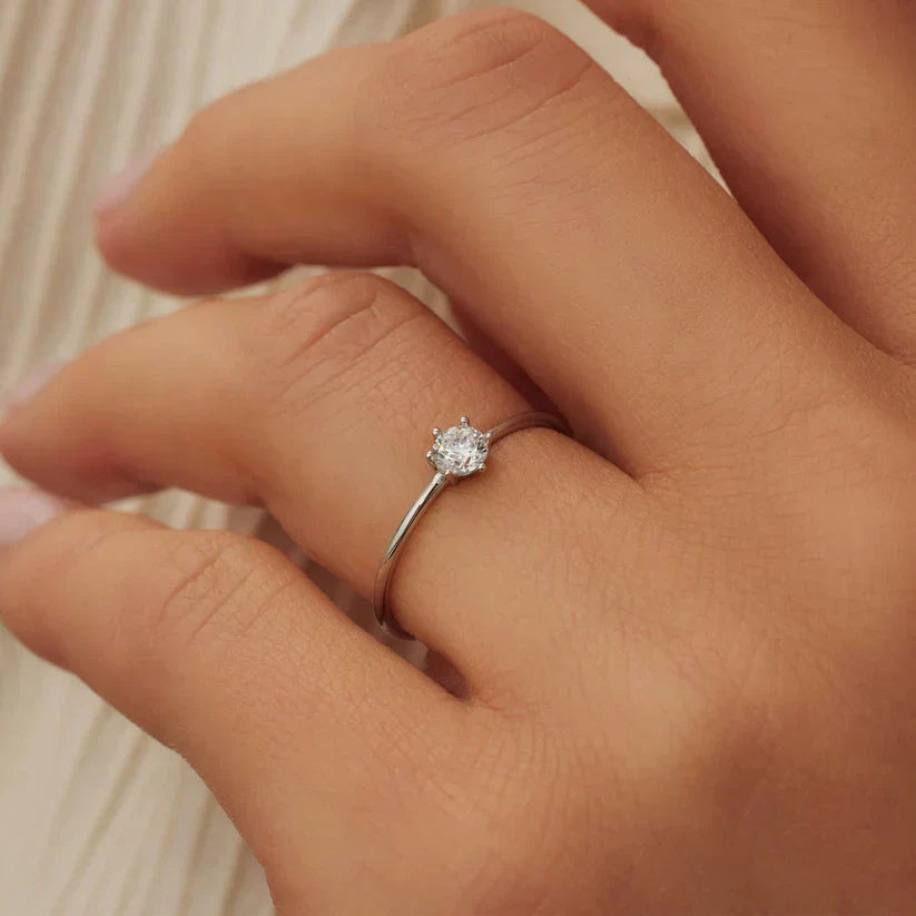 ABELLA | SOLITAIRE STONE RING